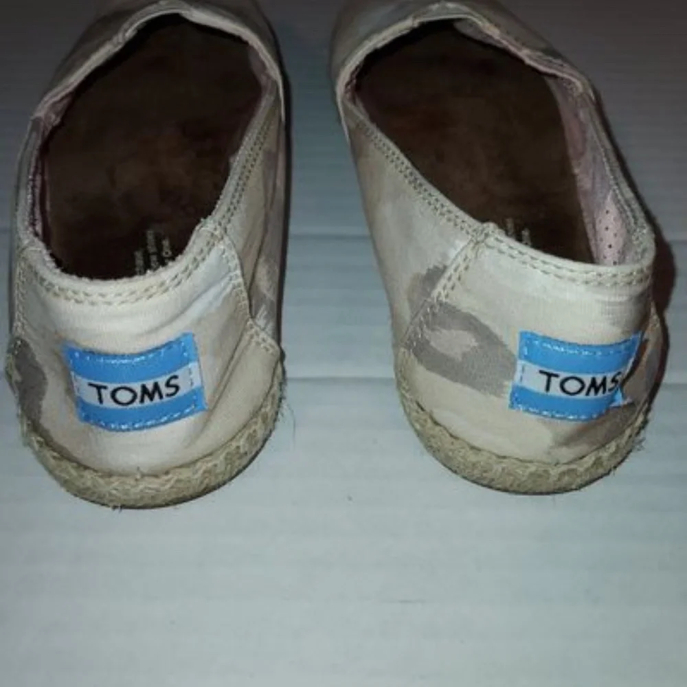 TOMS open toe espadrille watercolor slip-on sz 7.5